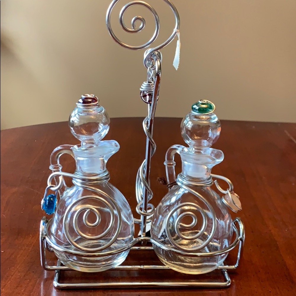Dary Rees artist unique glass oil & vinegar set❣️